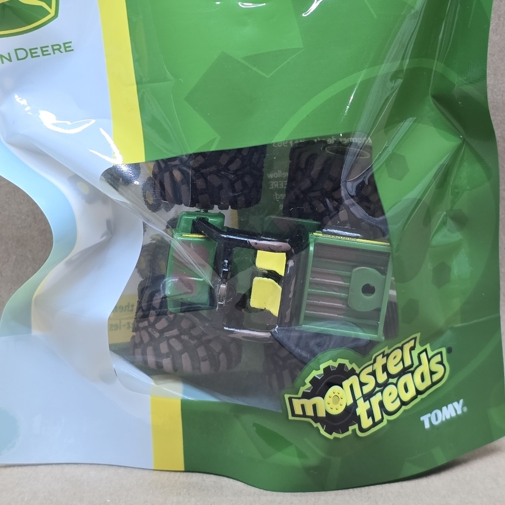 John Deere Mini Monster Treads Toy Car - Green - Picture 3 of 8
